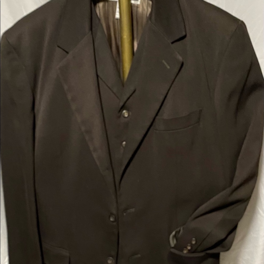 Fenn Wright Manson 3-piece 3-button Brown Suit w/ 31x32 Pants - Winter-Ready